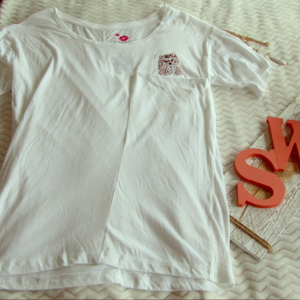 Miley Cyrus White Tee With Dog & Max Azria & A Dog